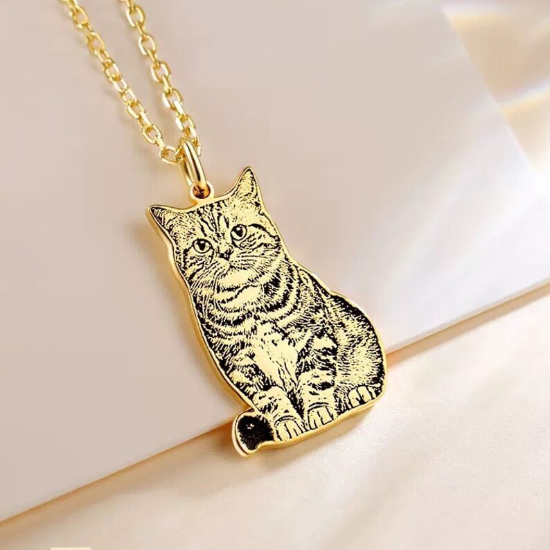 Vintage Pet Photo Necklace, Picture Gift Personalized Gold (Copy)